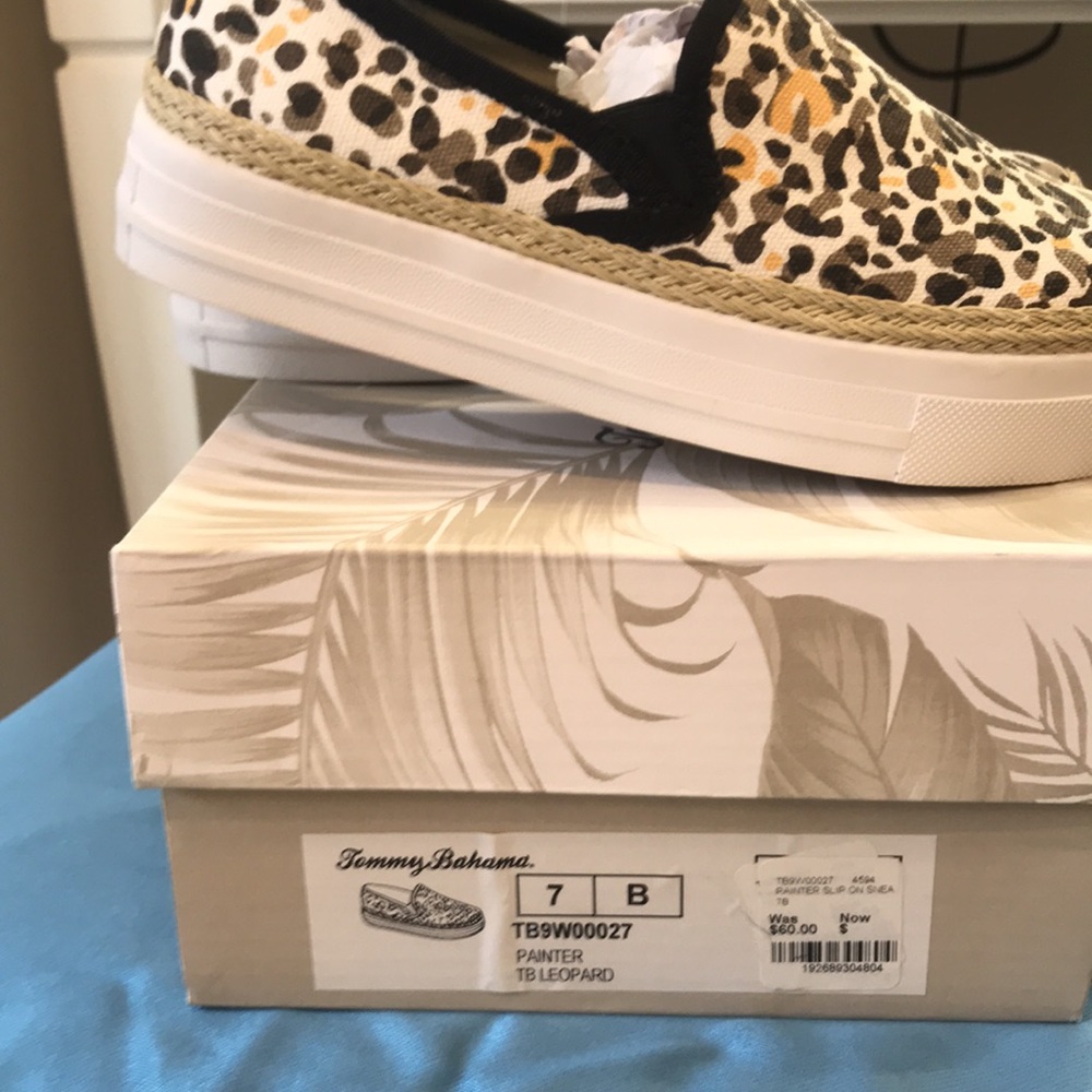 TOMMY BAHAMA LEOPARD SLIP ON - Picture 4 of 4
